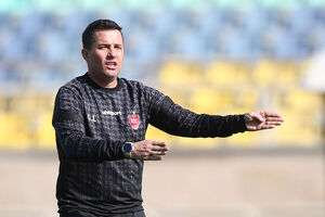 باشگاه پرسپولیس با اوسمار ویرا وارد مذاکره رسمی شد