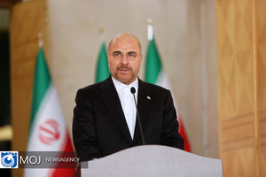 توسعه کشور بدون حضور مردم امکان‌پذیر نیست