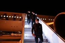 کُری خوانی بازیکنان تیم ملی کره جنوبی بعد از ورود به ایران