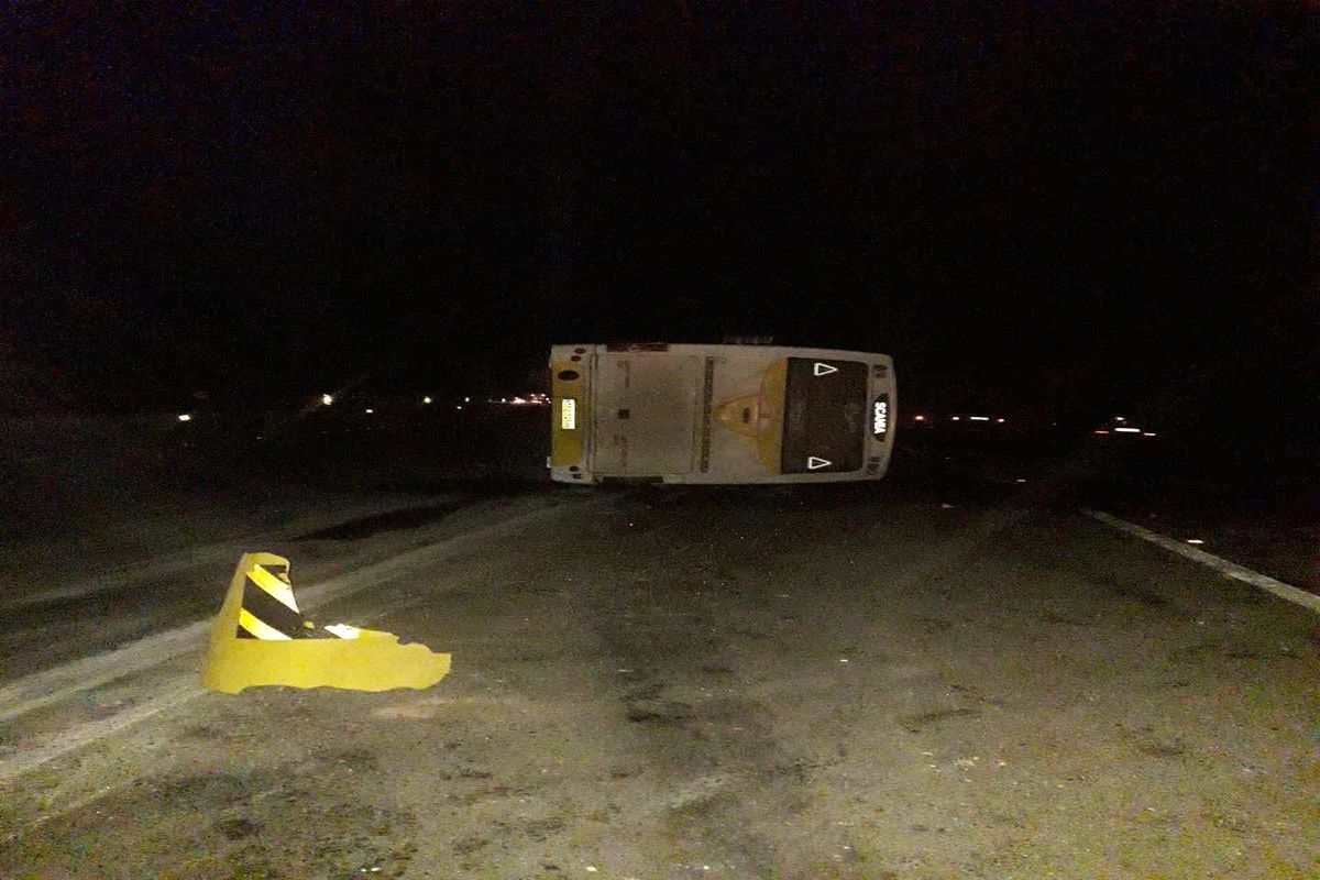 واژگونی اتوبوس