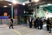 علیرضا زاکانی رای خود را به صندوق آرا انداخت