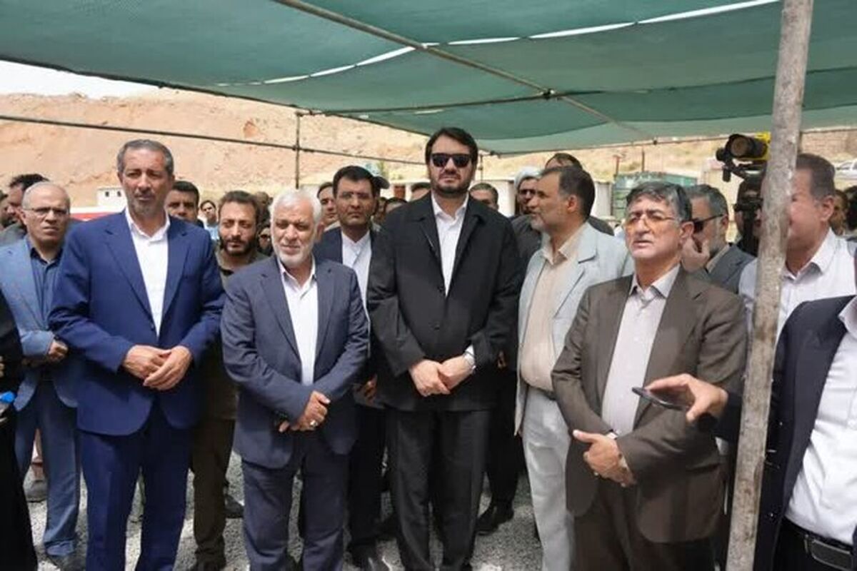 وزیر راه و شهرسازی در لرستان