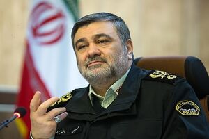 تلاش می‌کنیم به پلیس مقتدر و هوشمند در تراز انقلاب اسلامی برسیم