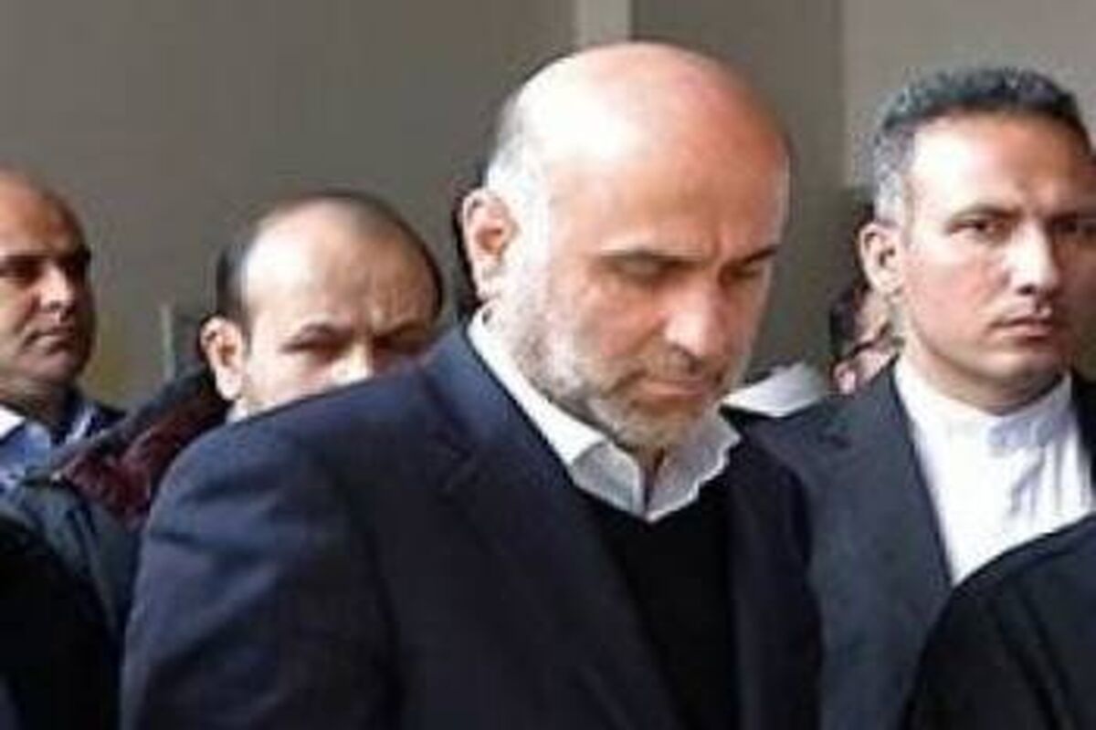 اکبر طبری