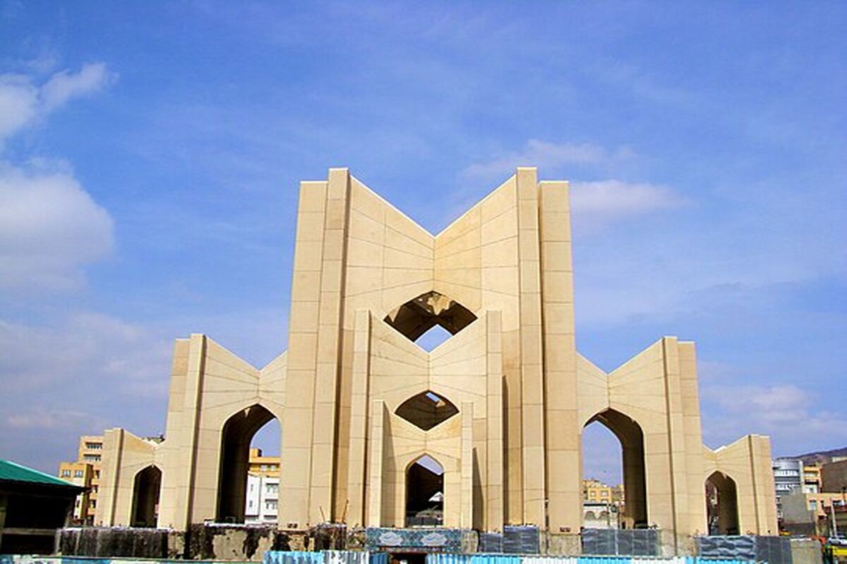 مقبرة الشعرا 