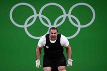 سلیمی: هیات ژوری کمرم را شکست