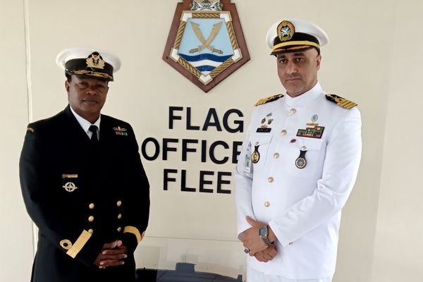 حضور ایران در دریاها پیام‌آور صلح است