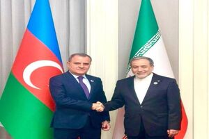 وزیران امور خارجه ایران و جمهوری آذربایجان در بیشکک با یکدیگر دیدار کردند