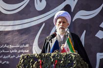 نگهداری دستاوردهای شهدا با صبر و استقامت ممکن است