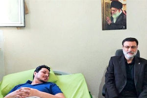 عیادت رییس بنیاد شهید از جانباز افغانستانی مدافع حرم در مشهد