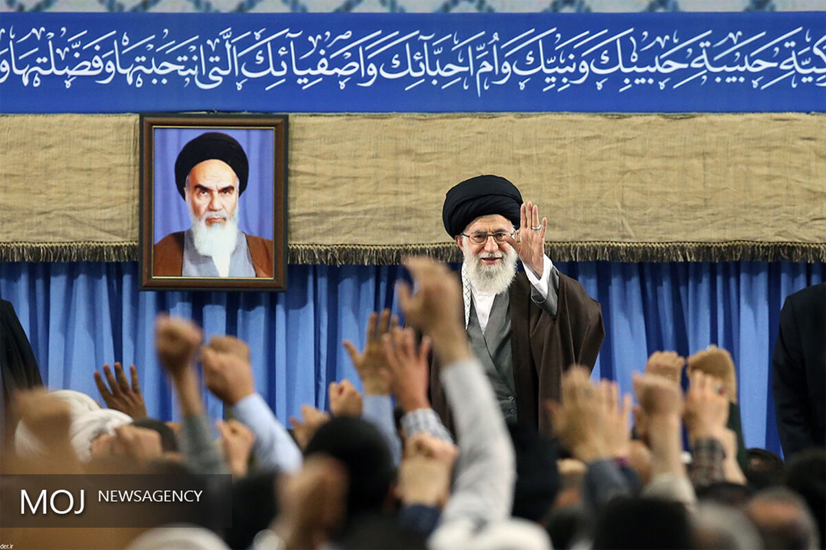 دیدار مسئولان نظام و سفرای کشورهای اسلامی با مقام معظم رهبری
