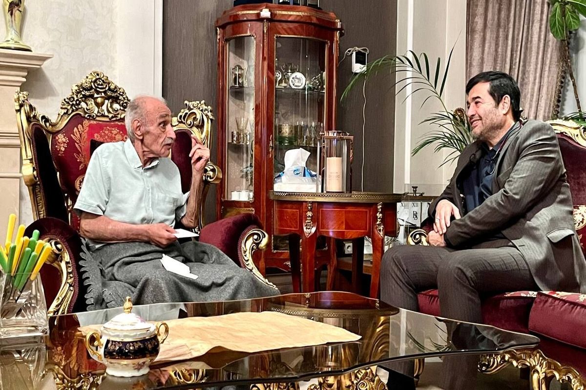 وزیر ورزش و جوانان