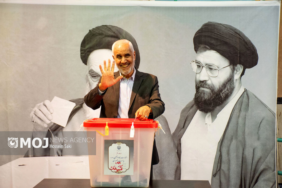 انتخابات چهاردهمین دوره ریاست جمهوری در حسینیه جماران