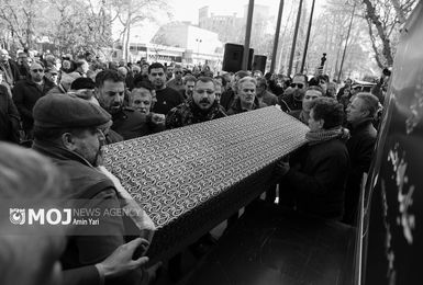 پیکر عنایت بخشی در قطعه هنرمندان به خاک سپرده شد