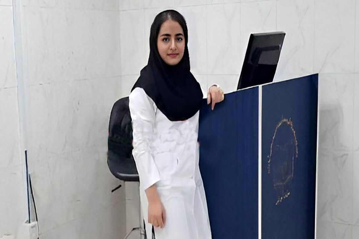آیلار حقی2