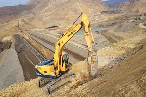 سد مخزنی عنبران سال آینده به بهره برداری می رسد