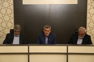 نقد همراه با رعایت اخلاق در پیشرفت و ارتقای نظام اداری اثر بخش است