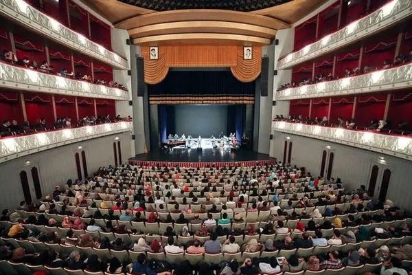 شاهنامه در تالار وحدت زنده می‌شود / "رستمزاد" با ارکستر موسیقی ملی ایران