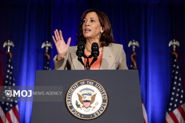 کامالا هریس، اقدام ترامپ در ونزوئلا را غیرقانونی دانست