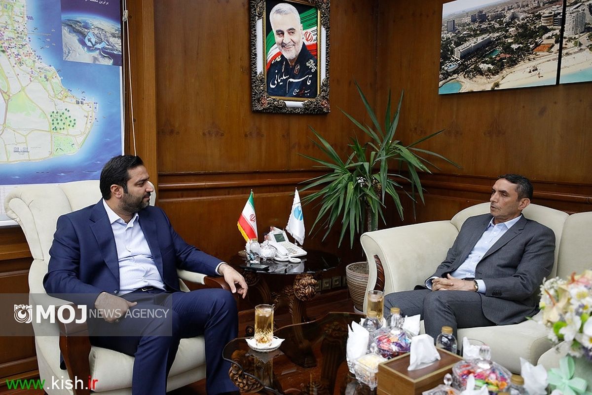 دیدار مدیرعامل آب و برق کیش با سرهنگی کیش