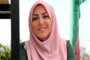 طعنه مجری صداوسیما به ماجرای فروش بنزین مخلوط با آب به خودروی رئیس‌جمهور! + فیلم