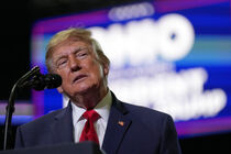 ۶۶ درصد آمریکایی‌ها از عملکرد ترامپ ناراضی‌ هستند