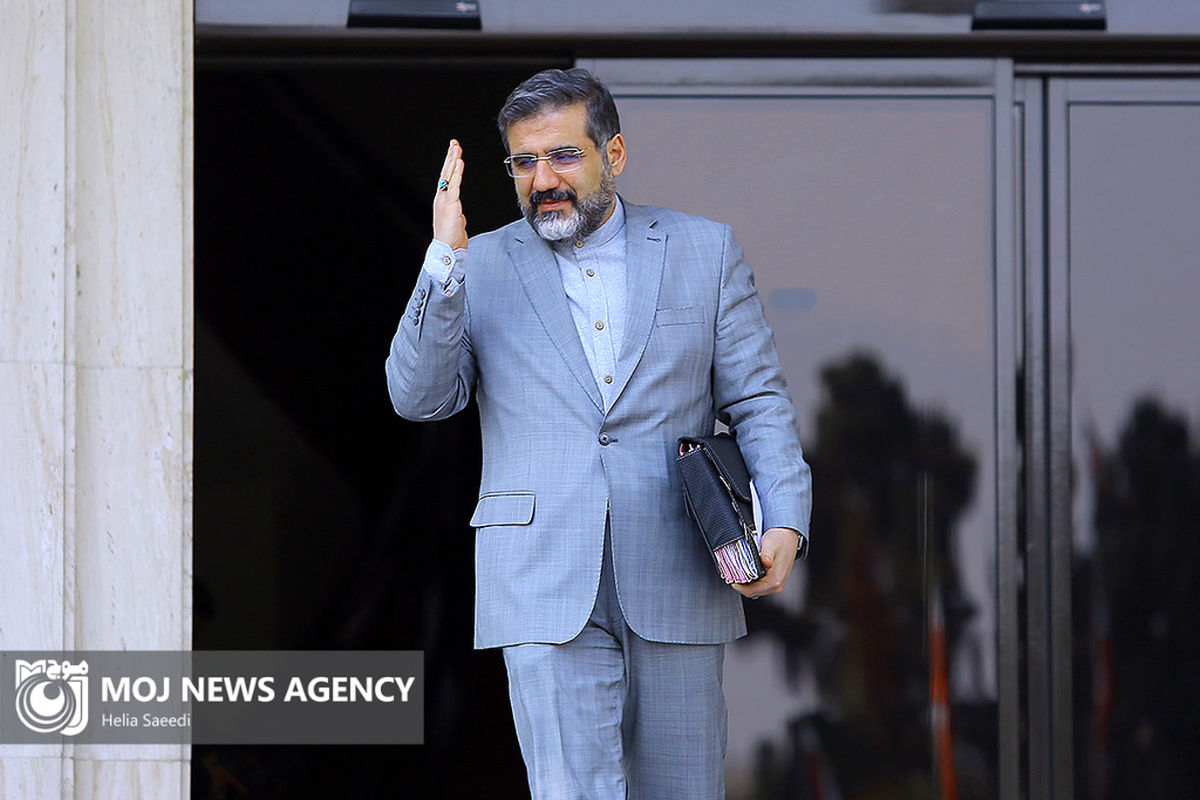 حاشیه جلسه هیات دولت - ۲ اسفند