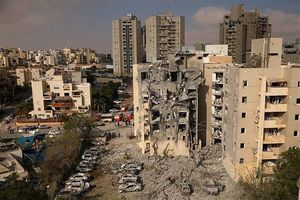 رسانه صهیونیستی به اصابت مستقیم موشک‌های ایران به ساختمان وزارت جنگ اسرائیل اذعان کردند