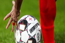 فاصله فولاد با پرسپولیس به پنج امتیاز رسید