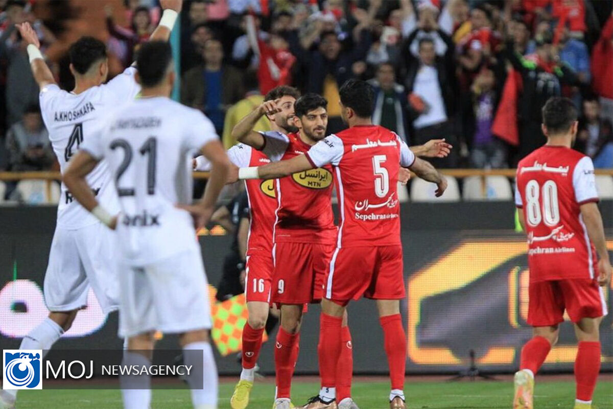 دیدار تیم های فوتبال پرسپولیس و ملوان
