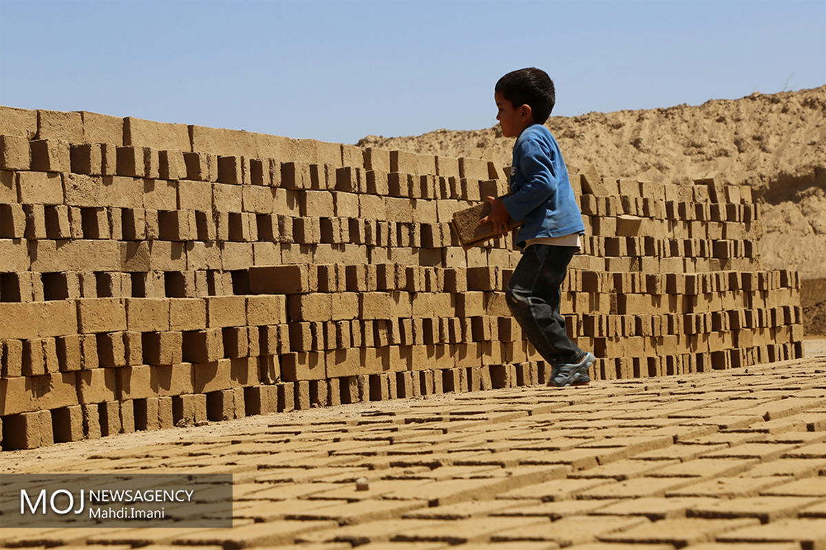 نفس های آخر کوره های آجرپزی شهر وایقان شبستر