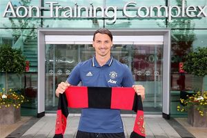 ابراهیموویچ به اردوی منچستریونایتد ملحق شد + تصاویر