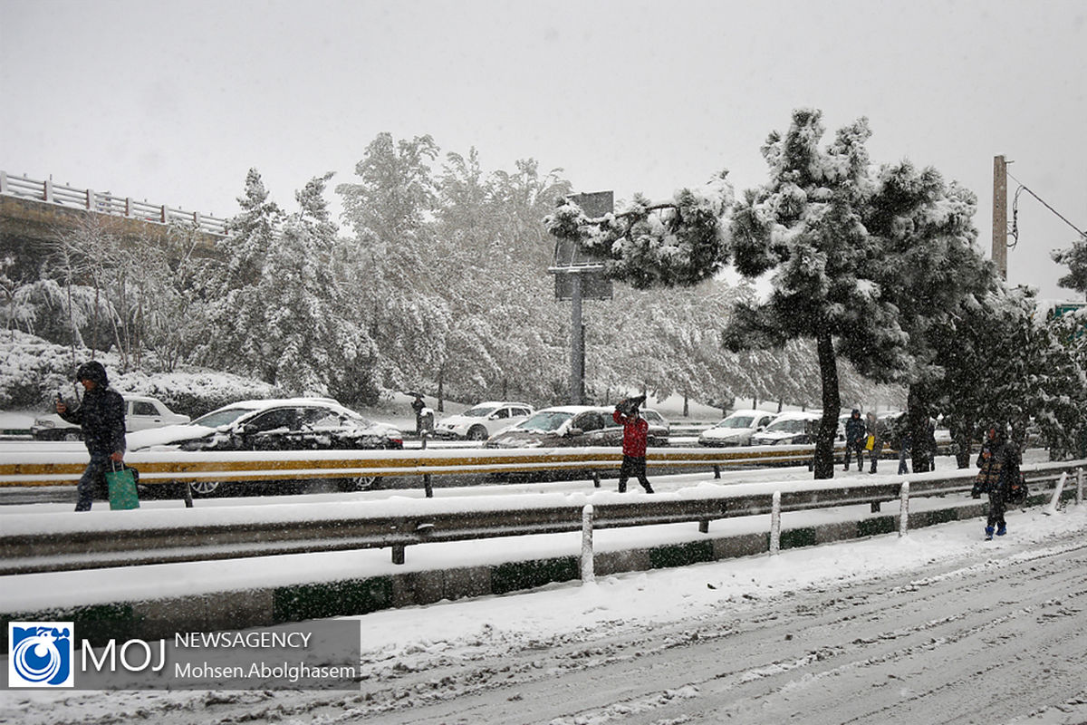 بارش برف پاییزی در تهران
