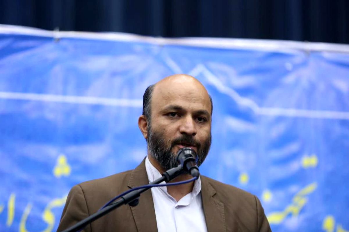 معاون وزیر آمورش و پرورش 