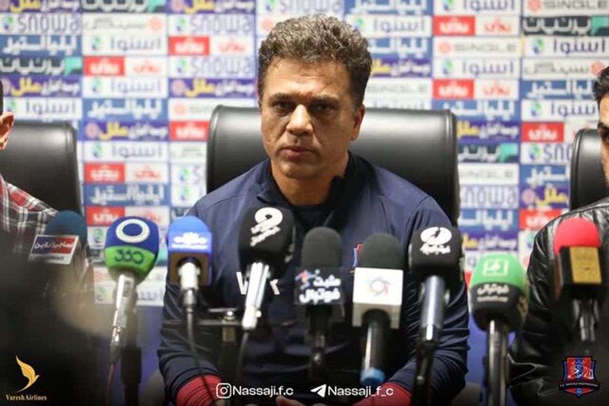 سرمربی شمس آذر