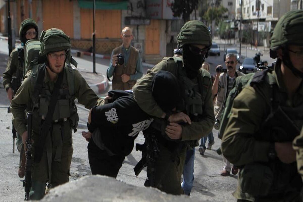 بازداشت فلسطینی ها توسط رژیم صهیونیستی