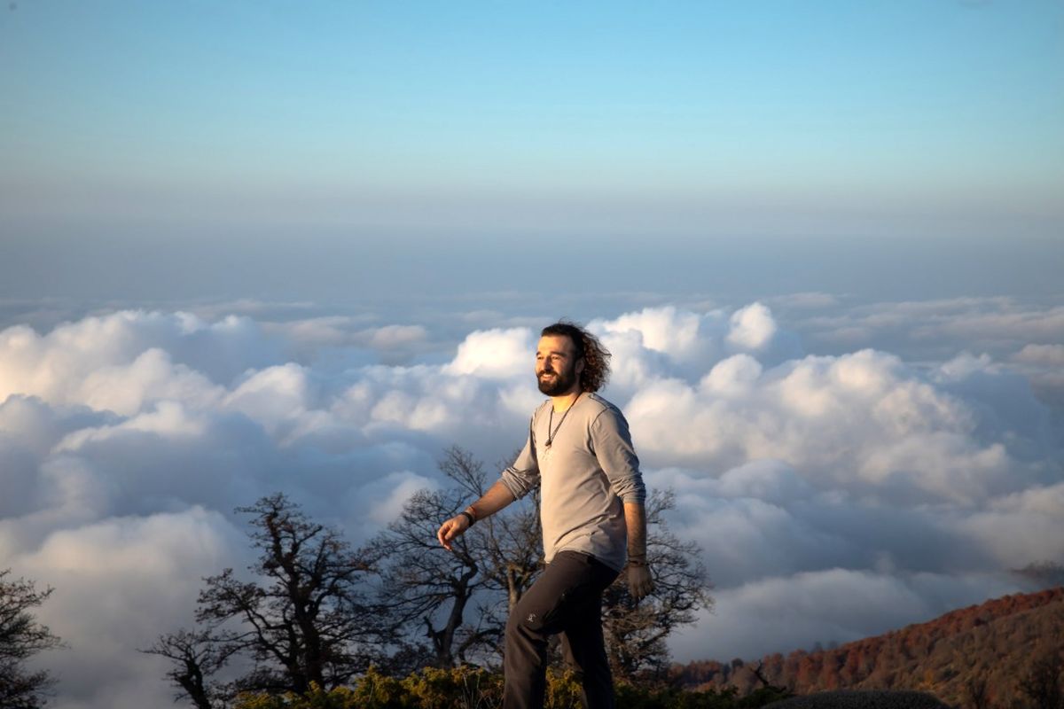 ابراهیم علیپور عکاس و ناشر کتاب پیر شالیار