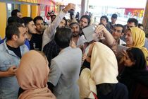 افتتاحیه‌ «نهنگ عنبر» با طعم کیک تولد رضا عطاران