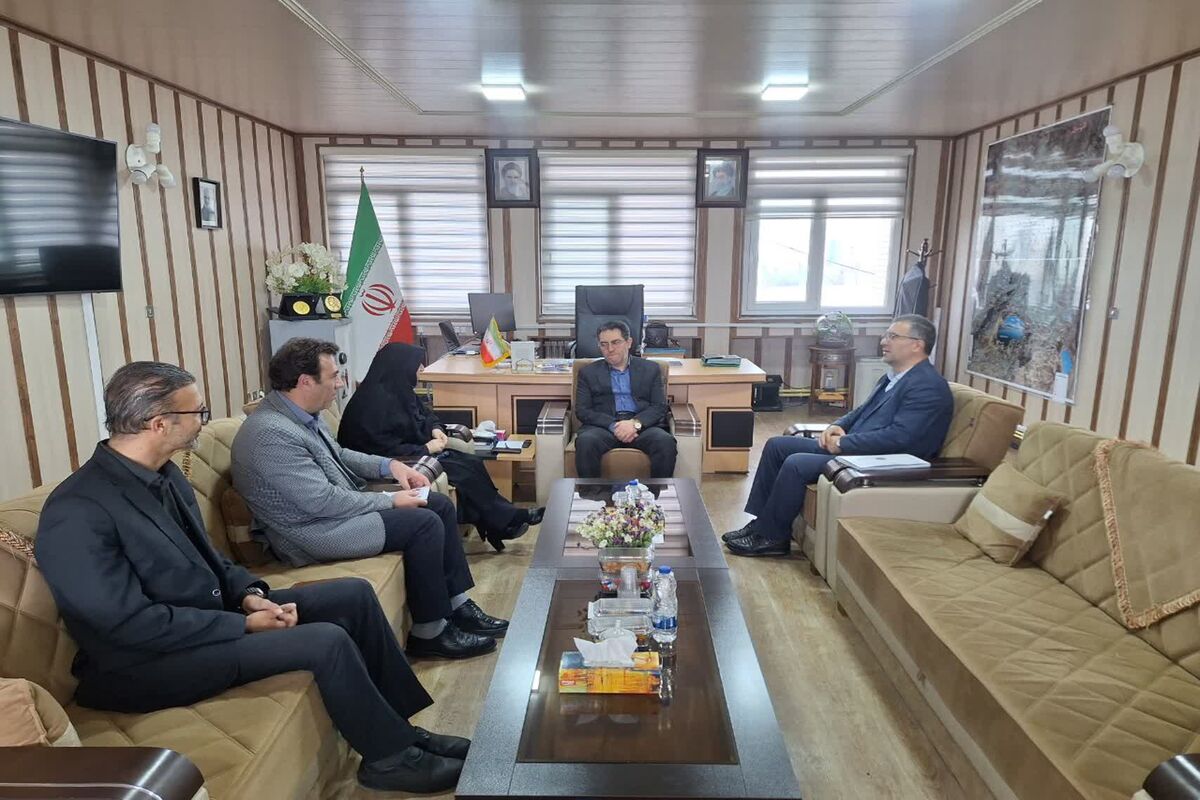 فرزاد قلندری
