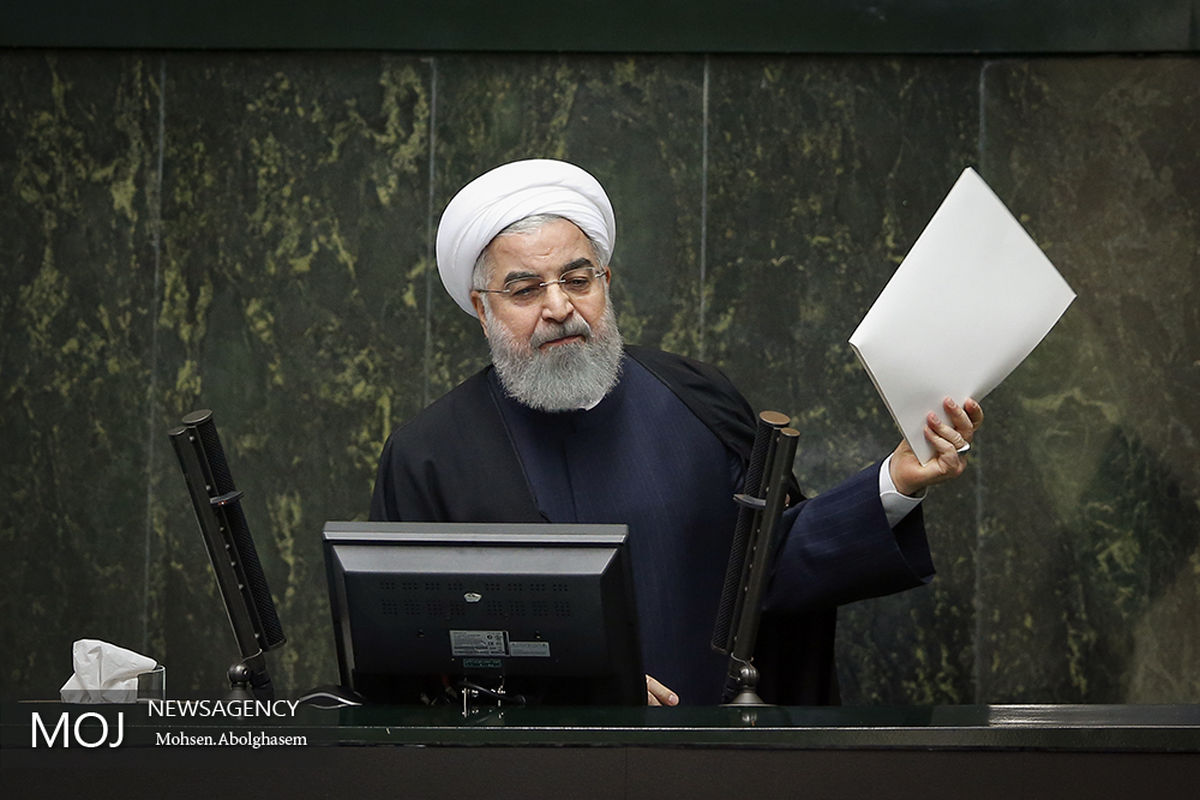 تقدیم لایحه بودجه سال ۹۷ به مجلس توسط رییس جمهوری