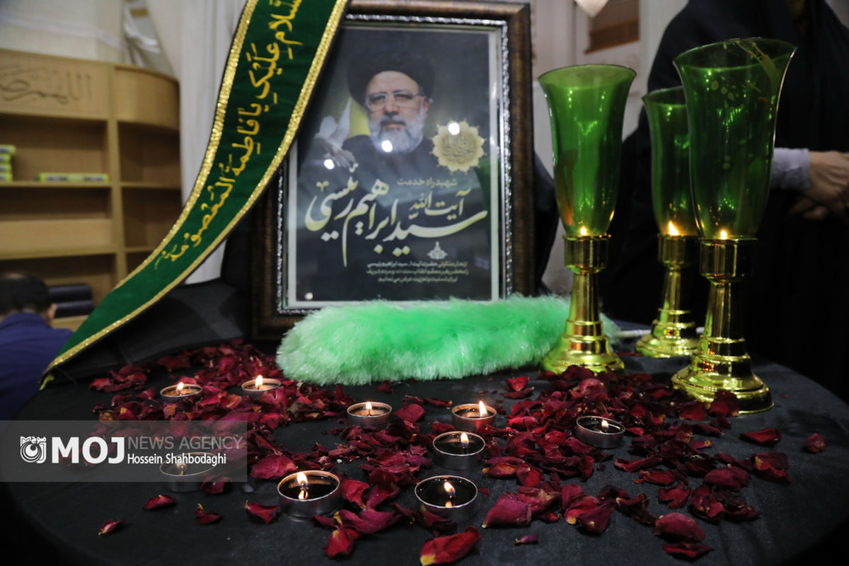 اجتماع مردم قم در پی شهادت آیت الله رئیسی