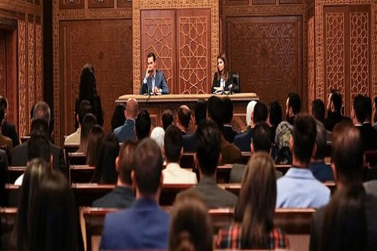 دیدار بشار اسد با دانشجویان سوری