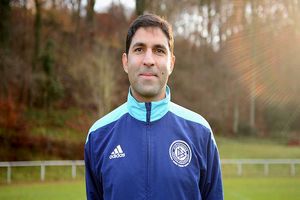 سایت آلمانی t-online به پایان کار زودهنگام وحید هاشمیان در پرسپولیس پرداخت