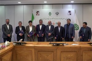 امضای تفاهم‌نامه ۷۵۰۰ میلیارد تومانی احداث ۲۵۰ مگاوات نیروگاه برق خورشیدی در مناطق محروم توسط بنیاد مستضعفان