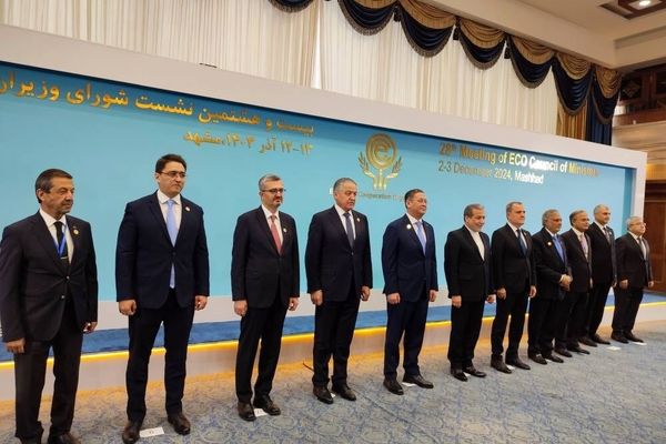 نشست وزرای خارجه اکو با تأکید ایران بر چشم‌انداز ده‌ساله برگزار شد