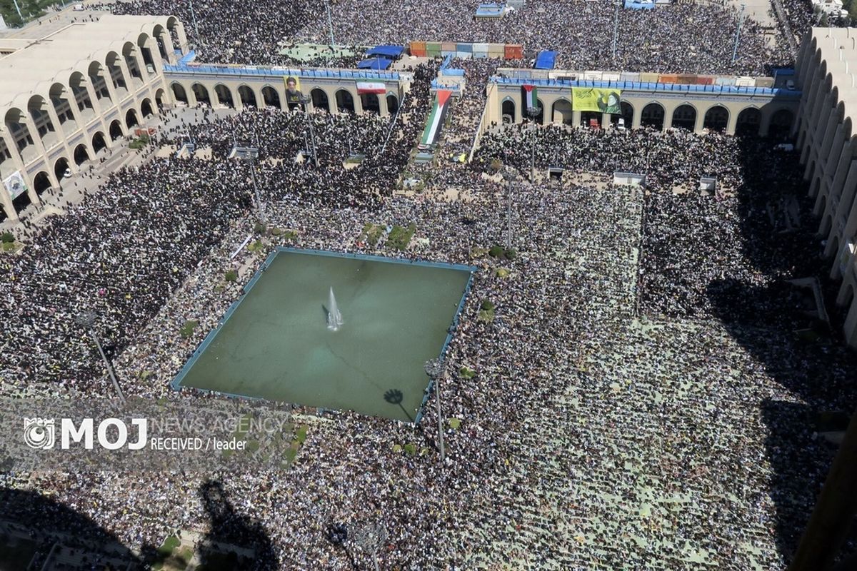 اقامه نماز جمعه به امامت رهبر معظم انقلاب اسلامی