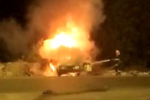 یک کشته در اثر آتش سوزی یک وانت پیکان در محور مورچه خورت- میمه