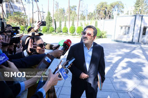 اصناف با تمام قوا همراه دولت در خدمت‌رسانی به مردم