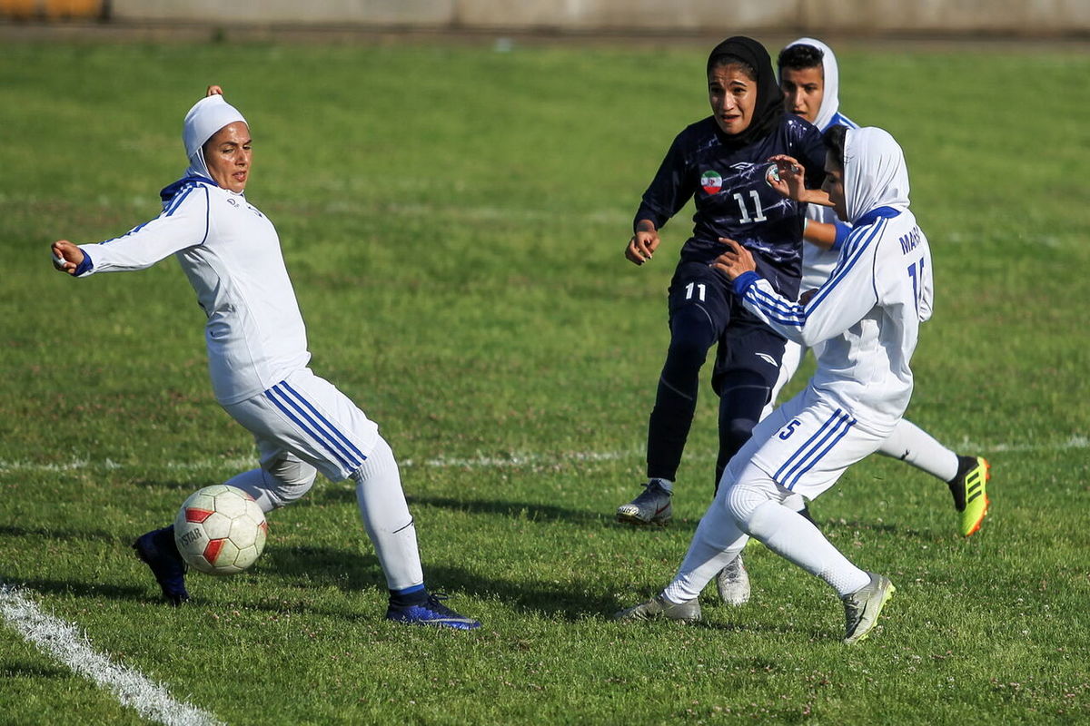 فوتبال بانوان