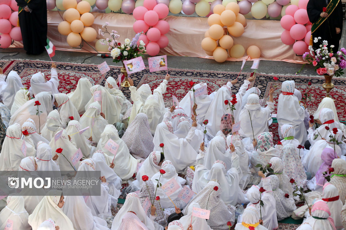 جشن تکلیف دختران در حرم مطهر حضرت معصومه (س)